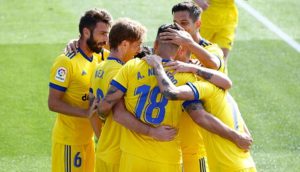 Jubelt Negredo von Cadiz auch gegen Sevilla? © imago images / AFLOSPORT, 20.9.2020 Cadiz Sevilla Tipp