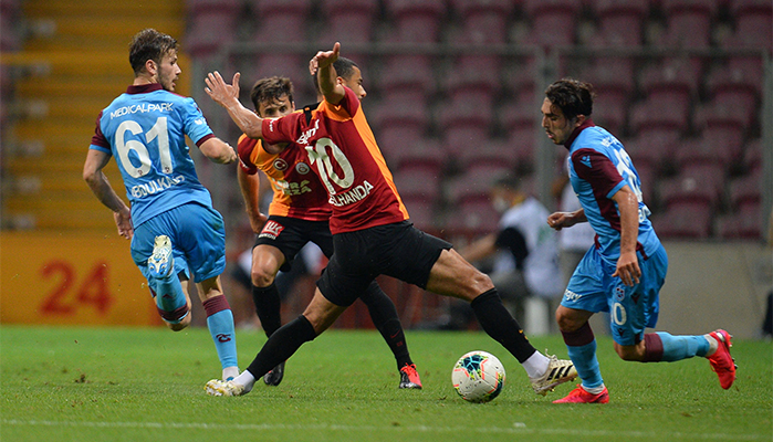 Läuft Belhanda bei Galatasaray vs. Gaziantep einen Schritt hinterher?