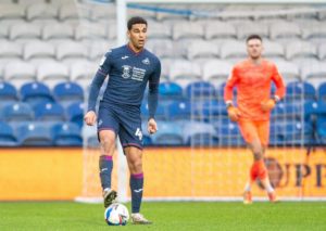 Hält die Defensive von Swansea um Ben Cabango auch im Topspiel gegen Reading? © imago images / Pro Sports Images, 26.12.2020 Hält die Defensive von Swansea um Ben Cabango auch im Topspiel gegen Reading?