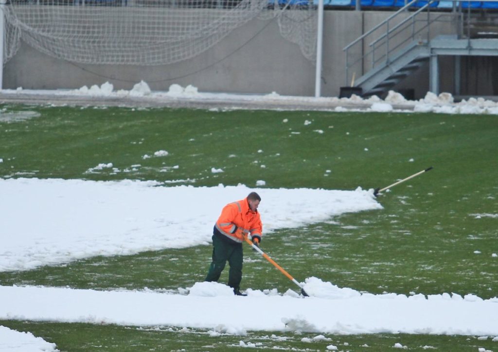 Trotz vieler Helfer kann die Partie Saarbrücken gegen Lübeck nicht im Ludwigspark stattfinden
