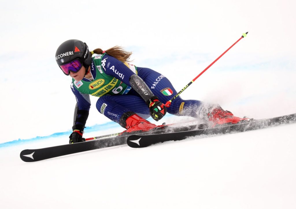 Behält Goggia im Zweikampf gegen Suter bei der Abfahrt in St. Anton die Oberhand?