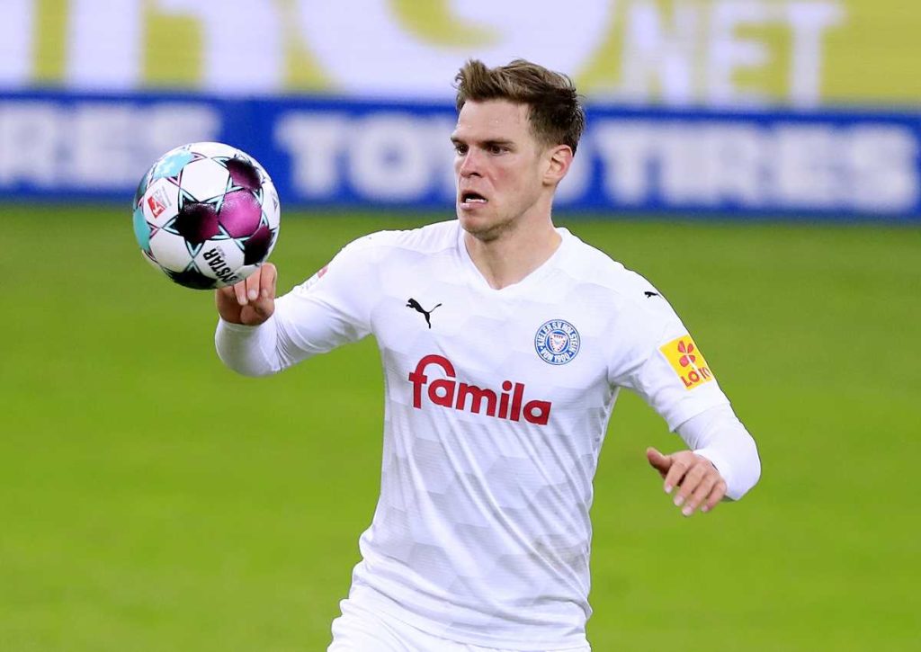 Sichert sich Kiel mit Lorenz den Sieg gegen Würzburg? © imago images / Laci Perenyi, 08.02.2021 Kiel Würzburger Kickers Tipp
