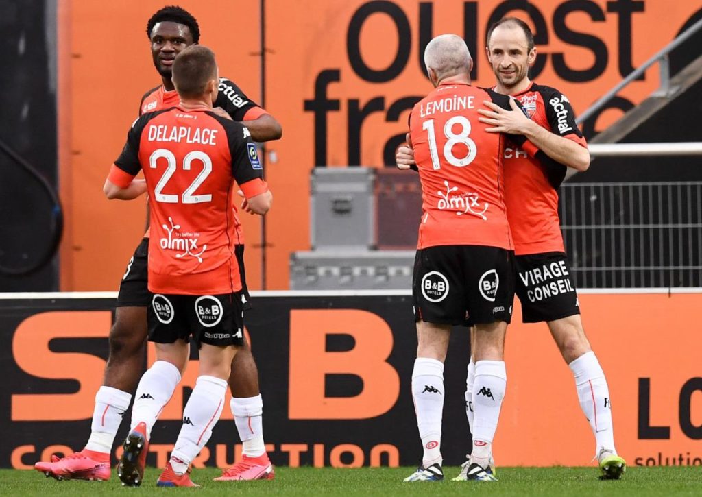 Wer gewinnt den Abstiegskrimi zwischen Nimes und Lorient?