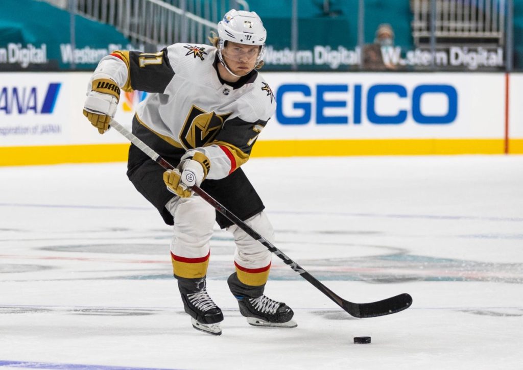 Setzten sich die Golden Knights im Outdoor Game gegen die Avalanche durch?