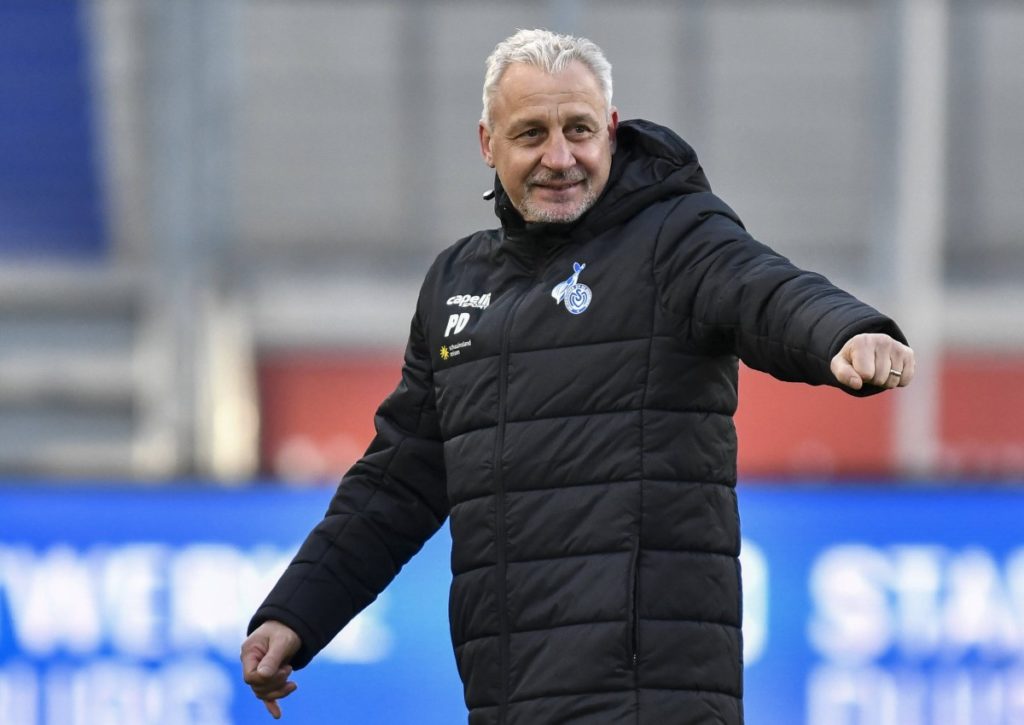 Dotchevs Duell mit dem Ex-Verein: Viktoria Köln empfängt Duisburg © IMAGO / foto2press, 06.03.2021 Dotchevs Duell mit dem Ex-Verein: Viktoria Köln empfängt Duisburg