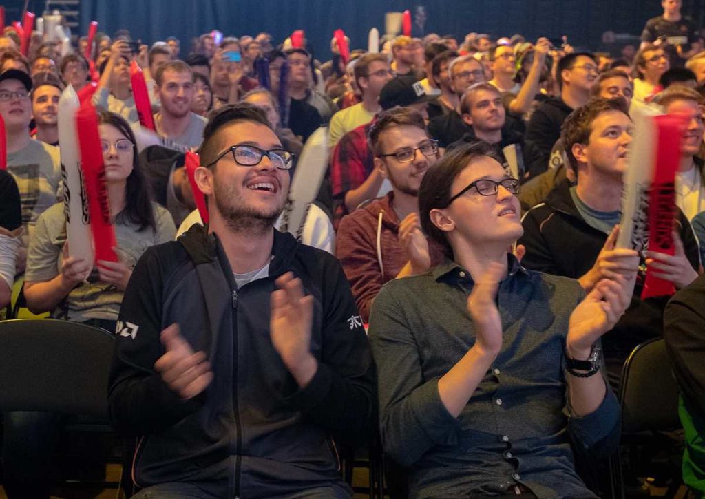 Erringt EDG einen Sieg gegen RNG? © IMAGO / Camera 4, 15.10.2019 RNG EDG Tipp