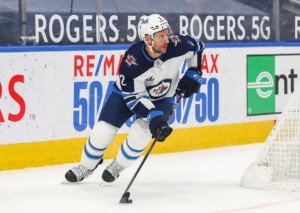 Demelo und die Jets wollen sich den Sieg gegen die Flames erkämpfen © IMAGO / Icon SMI, 15.02.2021 Calgary Flames Winnipeg Jets Tipp