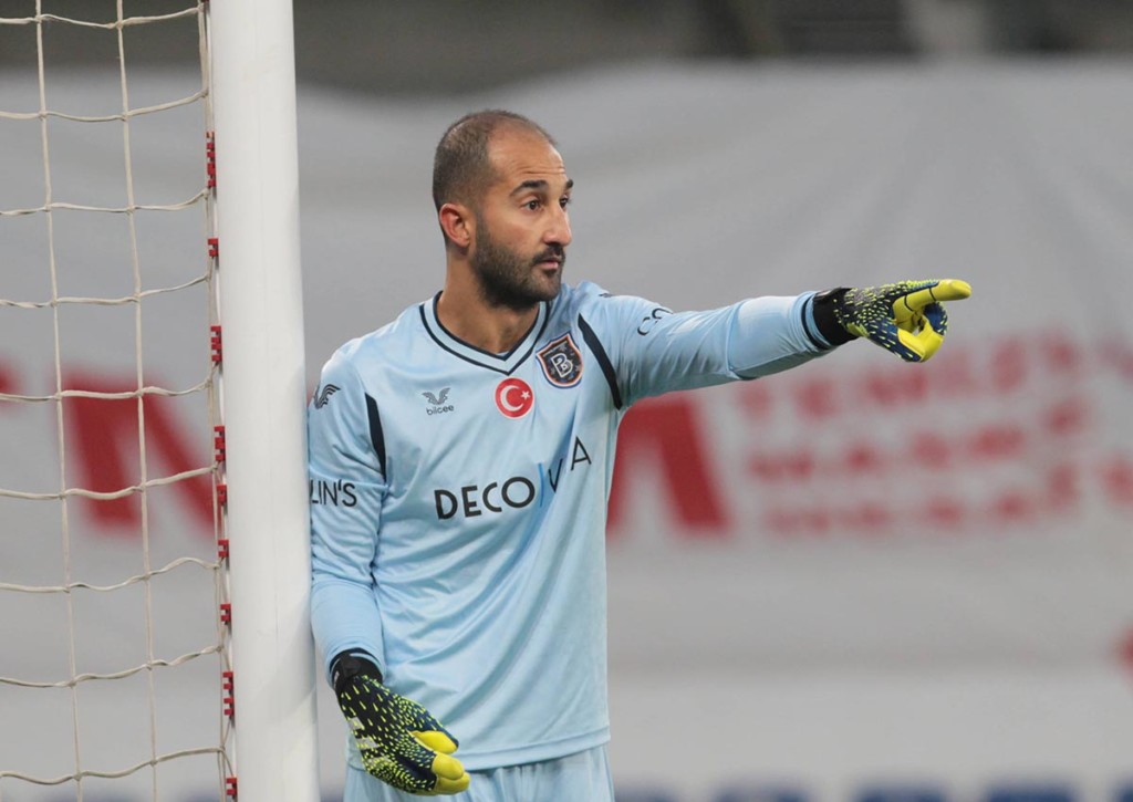 Kann Babacan mit Basaksehir den Kasten bei Erzurum BB sauber halten? © IMAGO / Seskim Photo, 18.04.2021 Erzurum BB vs. Basaksehir Tipp