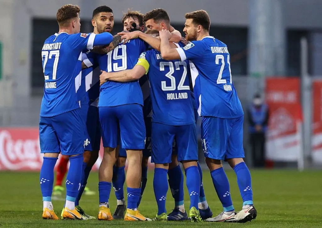 Liefern sich Darmstadt und Bochum einen offenen Schlagabtausch?