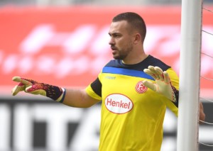 Florian Kastenmeier und Düsseldorf wollen auch aus Paderborn was Zählbares mitnehmen! © IMAGO / Horstmüller, 21.04.2021 Paderborn Düsseldorf Tipp 04-2021