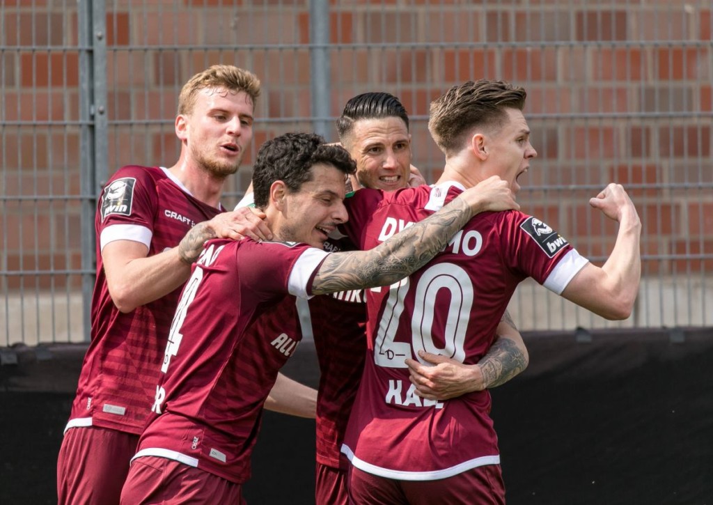 Behauptet Dynamo Dresden in Verl die Tabellenspitze?