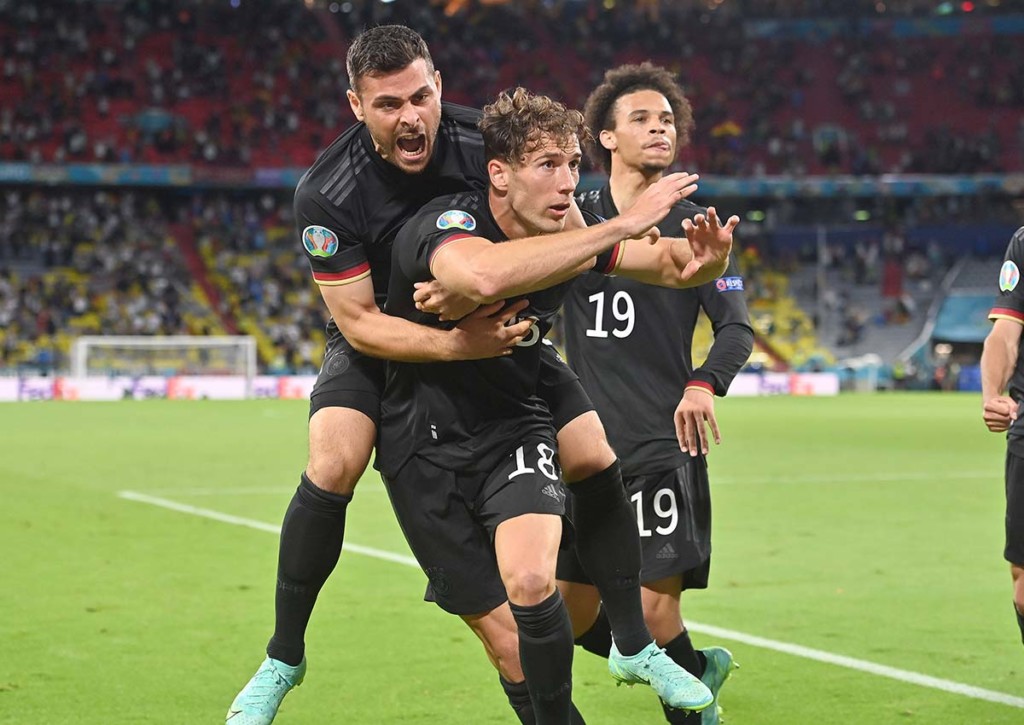Gelingt Deutschland (im Bild: Leon Goretzka, Kevin Volland & Leroy Sane) gegen England der EM-Viertelfinaleinzug? © IMAGO / Sven Simon, 23.06.2021