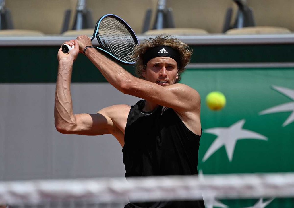 Stellt Zverev gegen Djere den nächsten Sieg sicher? © IMAGO / Paul Zimmer, 02.06.2021 Alexander Zverev Laslo Djere