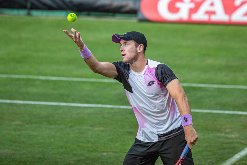Überrascht Dominik Köpfer gegen Favorit Roberto Bautista Agut? © IMAGO / Claudio Gärtner, 09.06.2021 Köpfer Bautista Agut Tipp