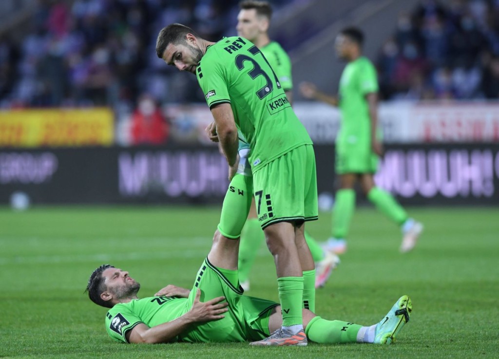 Wird MSV-Kapitän Stoppelkamp rechtzeitig zum richtungsweisenden Duell zwischen Duisburg und Wiesbaden fit?