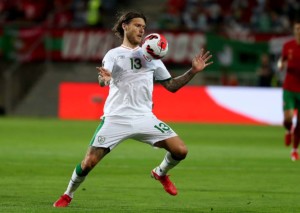 Irland (im Bild: Jeff Hendrick) muss gegen Aserbaidschan gewinnen, um die Chancen auf Platz zwei zu wahren. © IMAGO / NurPhoto, 01.09.2021 Irland Aserbaidschan Tipp