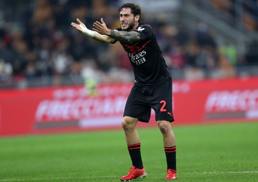 AC Milan (im Bild: Davide Calabria) muss in Porto punkten, um die Chancen aufs Achtelfinale zu wahren.