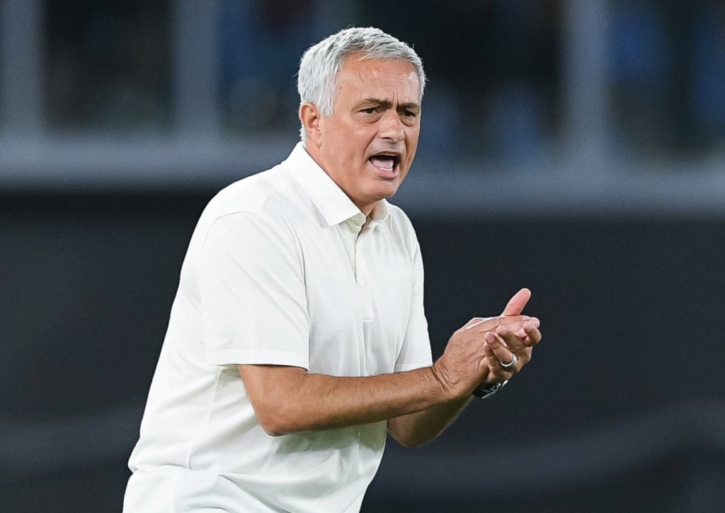 Beklatscht Jose Mourinho am Donnerstag bei Bodö/Glimt den nächsten Sieg seiner AS Rom?