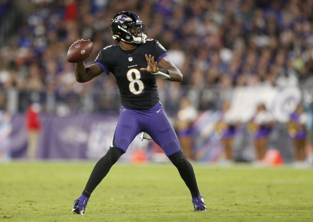 Wie gut kann die O-Line der Ravens Lamar Jackson vor der Defense der Chargers schützen?