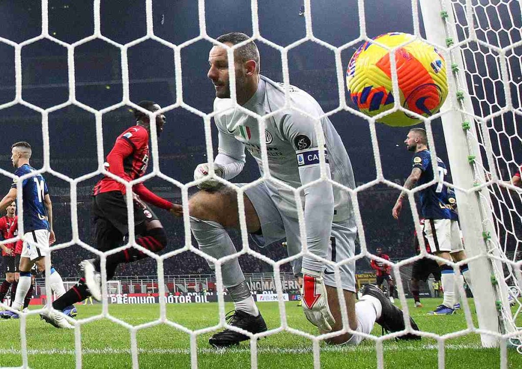 Hält Handanovic gegen Neapel den Kasten dicht? © IMAGO / LaPresse, 07.11.2021 Inter Mailand Neapel Tipp