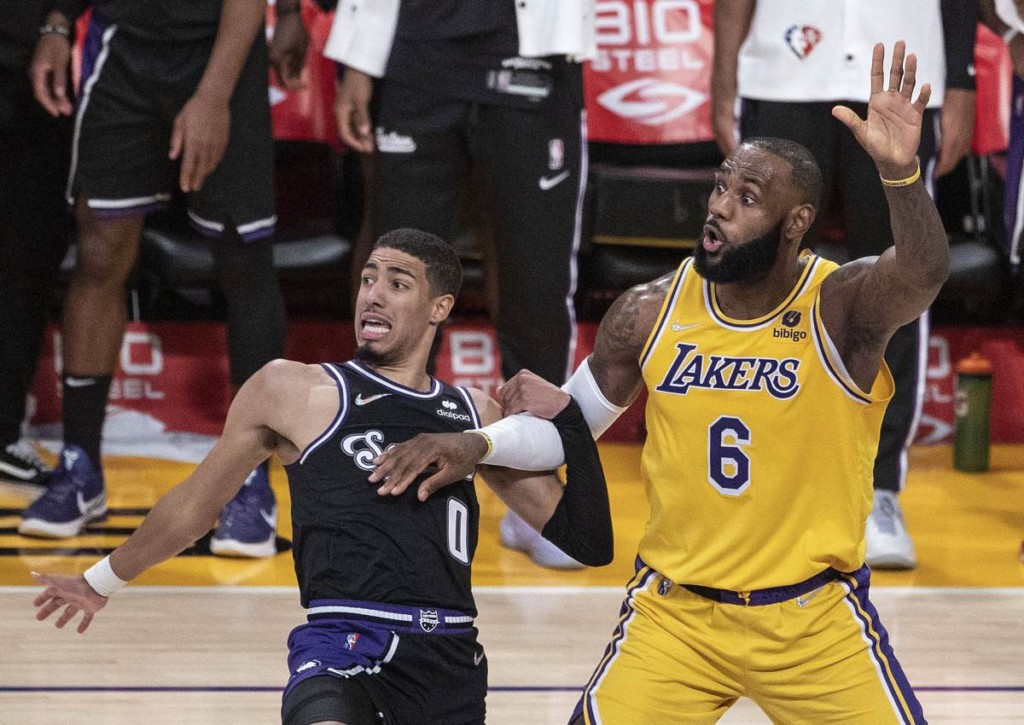 Landen die Lakers (im Bild: LeBron James) gegen die Pistons endlich mal einen überzeugenden Sieg?