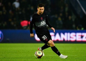 Darf Lionel Messi bei St. Etienne über seinen zweiten Treffer im PSG-Trikot jubeln? © IMAGO / PanoramiC, 20.11.2021 St. Etienne PSG Tipp