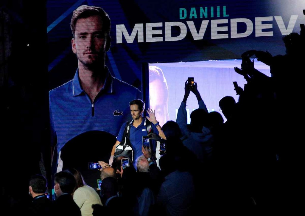 Entscheidet Medvedev das Match gegen Ruud als großer Favorit für sich? © IMAGO / Shutterstock, 18.11.2021 Medvedev Ruud Tipp
