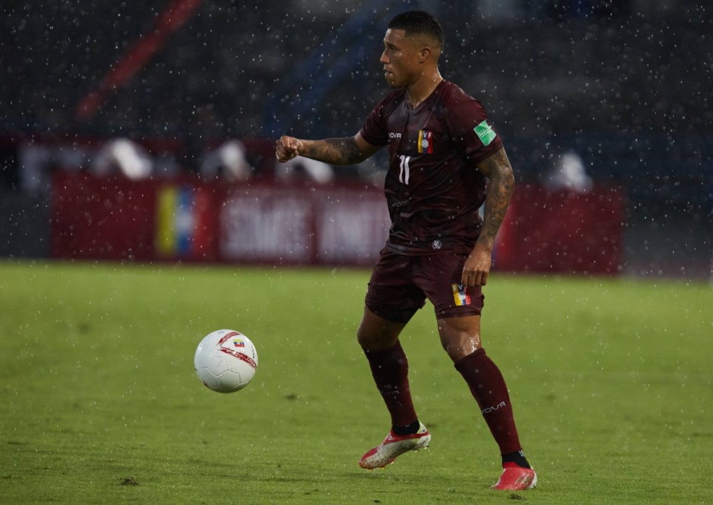 Kann Venezuela (im Bild: Darwin Marchis) gegen Peru die Mini-Chance auf die WM 2022 wahren?