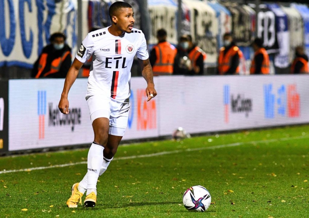 Bleibt Viktoria Köln (im Bild: Florian Heister) auch bei Türkgücü München ungeschlagen?