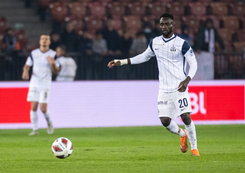 Bleibt der FC Zürich (im Bild: Ousmane Doumbia) auch gegen St. Gallen auf der Überholspur?