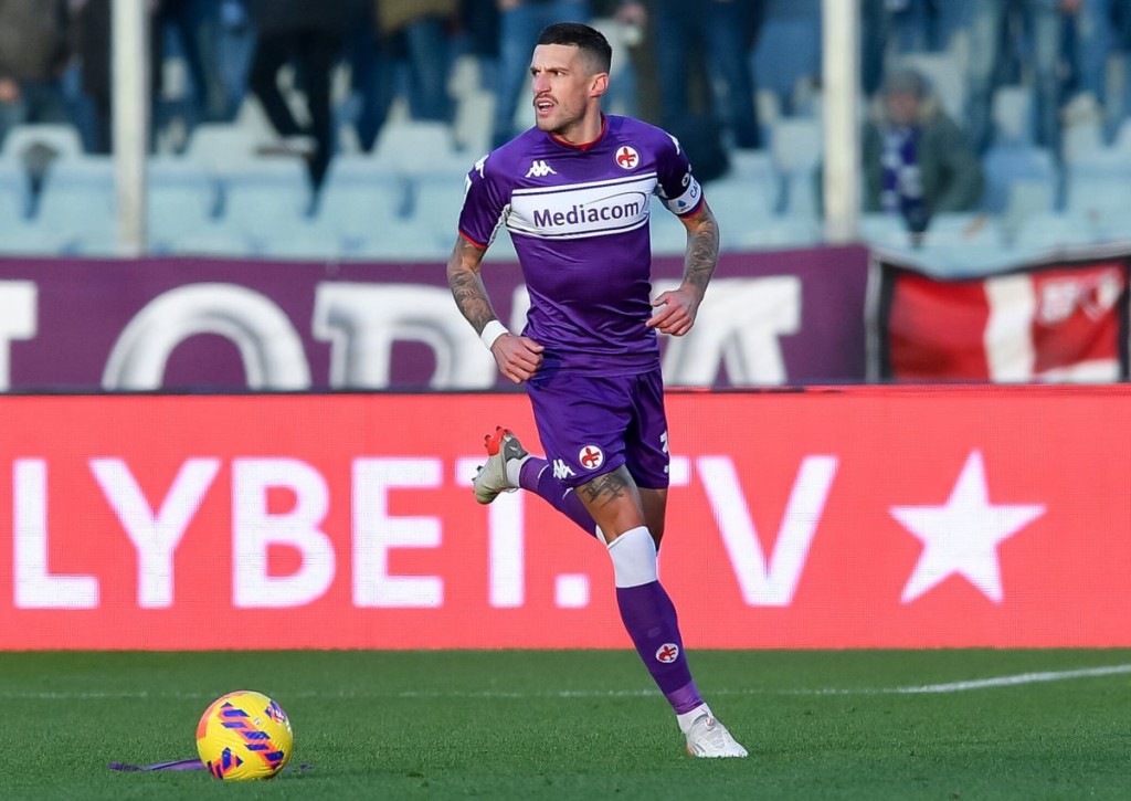 Springt Fiorentina (im Bild: Cristiano Biraghi) gegen Zweitligist Benevento in die nächste Runde?