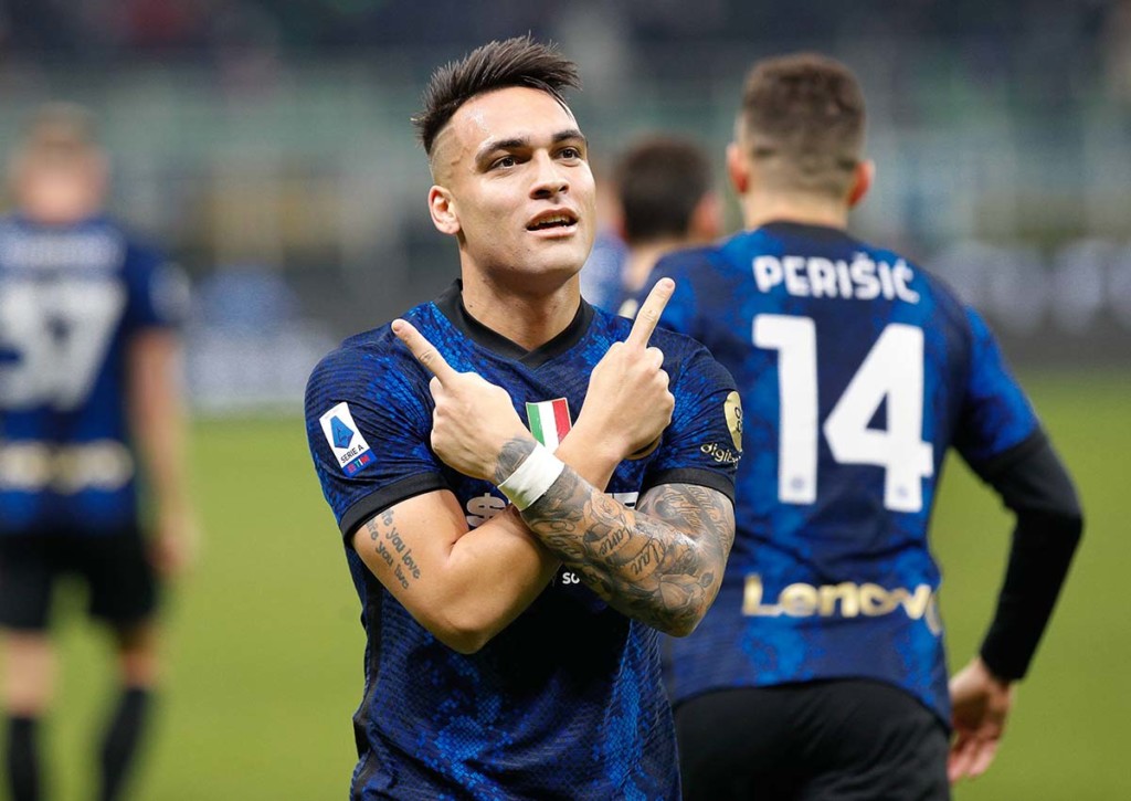 Für Lautaro Martinez und Inter Mailand zählen gegen Turin im Meisterrennen nur die drei Punkte. © IMAGO / Pacific Press Agency, 12.12.2021 Inter Mailand Turin Tipp