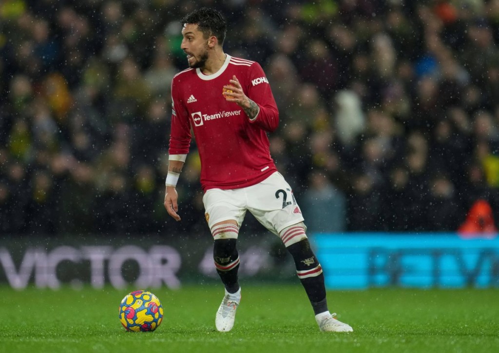 Gibt es für Manchester United (im Bild: Alex Telles) gegen Brentford den nächsten knappen Sieg?