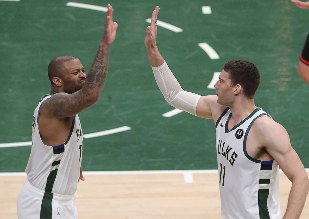 Milwaukee Bucks vs. Charlotte Hornets 02.12.2021 Tipp, Prognose & Quoten 02.12.2021 - NBA