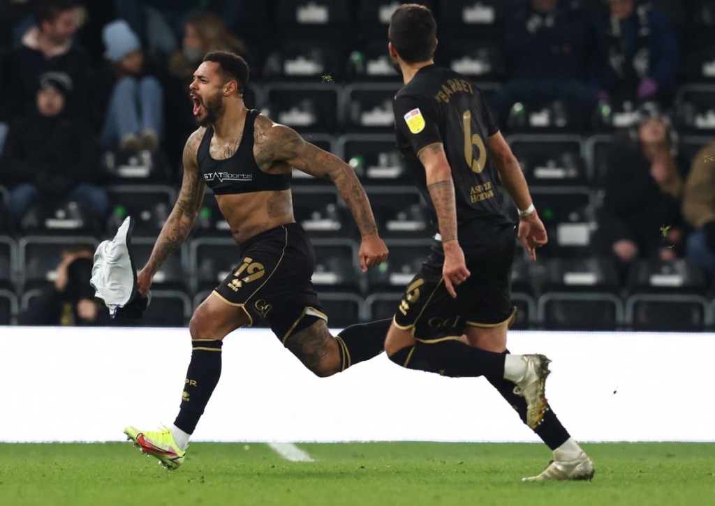 Baut QPR (im Bild: Andre Gray) gegen Stoke die eigene Erfolgsserie aus?