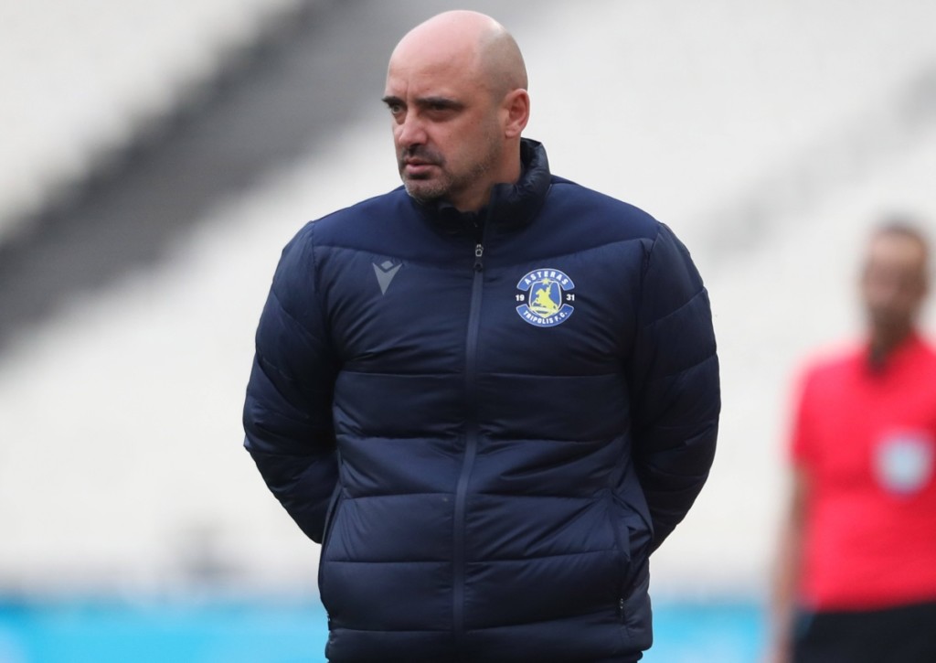 Kann Asteras Tripolis (im Bild: Trainer Rastavac) die Ungeschlagen-Serie von OFI Kreta stoppen?