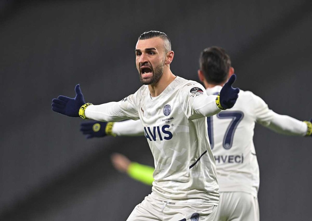 Fenerbahce und Dursun mit torreichem Sieg gegen Altay? © IMAGO / Seskim Photo, 22.12.2021 Fenerbahce Altay Tipp