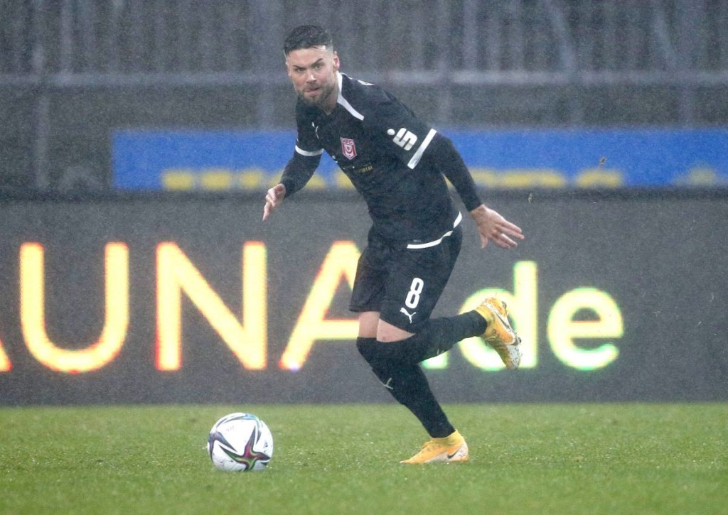 Bejubelt Halle einen Heimsieg gegen Viktoria Berlin?