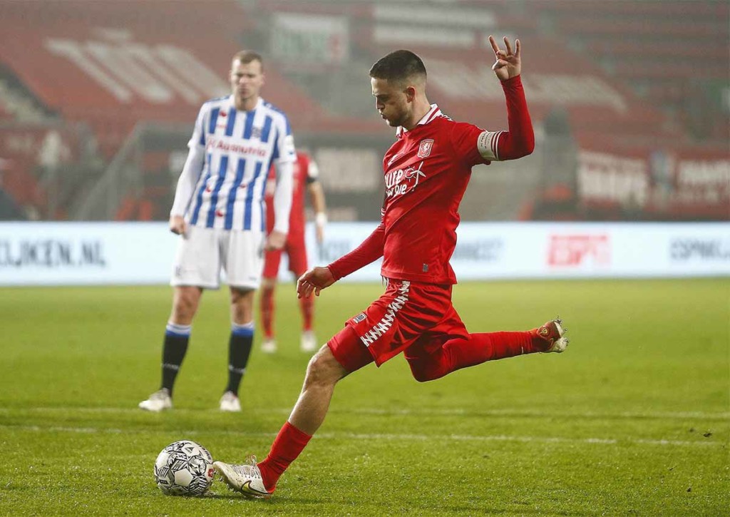 Eliminiert Twente (im Bild: Ricky van Wolfswinkel) Alkmaar im KNVB Beker? © IMAGO / Pro Shots, 15.01.2022 Twente Alkmaar Tipps