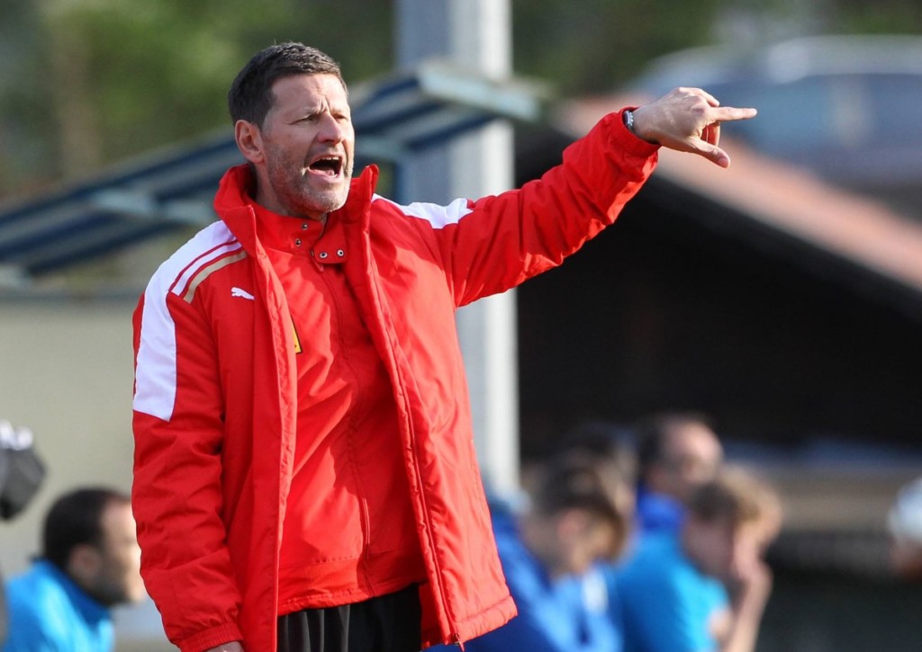 Feiert Andreas Heraf für Türkgücü München beim SC Freiburg 2 ein gelungenes Debüt?