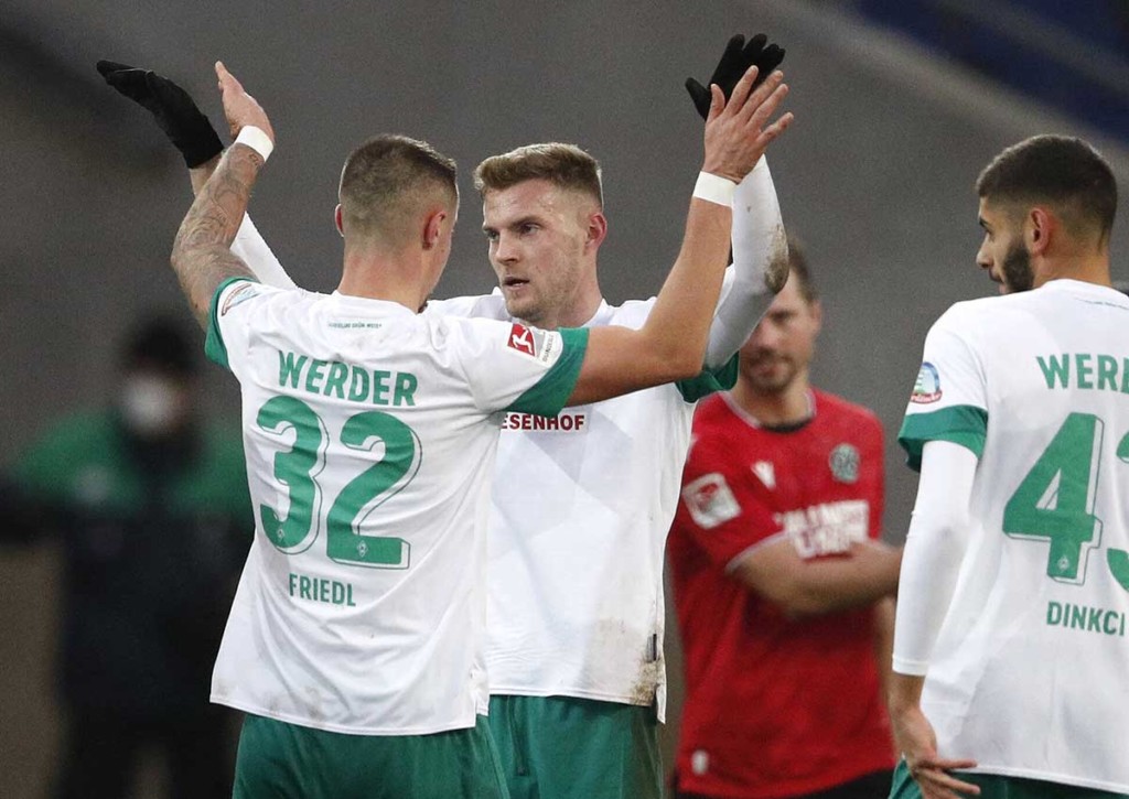 Schaffen Duksch, Friedl und Werder Bremen gegen Düsseldorf den vierten Sieg in Folge? © IMAGO / Joachim Sielski, 19.12.2021 Werder Bremen Düsseldorf Tipp 01 2022