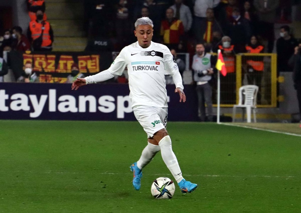 Altay (Martin Rodriguez) peilt zuhause einen Sieg über Rizespor an. © IMAGO / Seskim Photo, 06.02.2022 Altay Rizespor Tipp