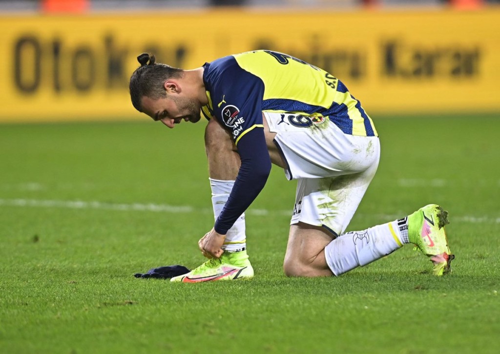 Schießt Serdar Dursun Fenerbahce zum Derbysieg gegen Basaksehir?