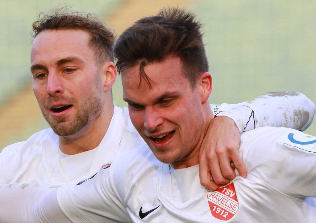 Siegt Havelse (im Bild: Langfeld, Jaeschke) trotz leichter Außenseiterrolle gegen die Würzburger Kickers? © IMAGO / Lackovic, 29.01.2022 Havelse Würzburger Kickers Tipp