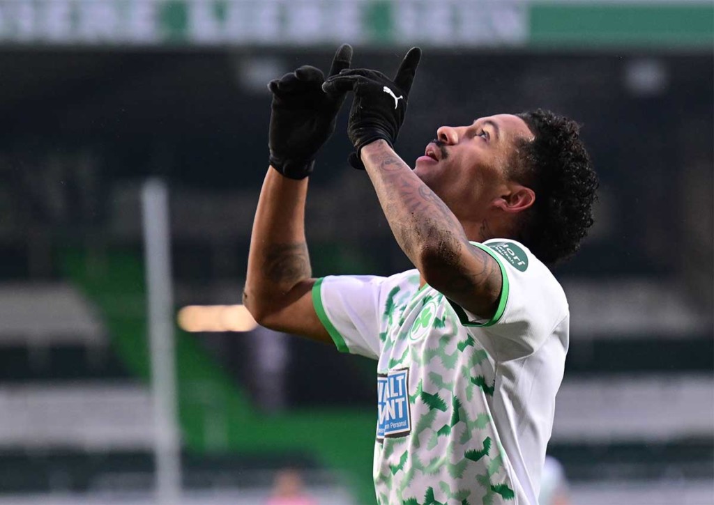 Zieht Fürth (im Bild: Jeremy Dudziak) den Hauptstadtklub noch tiefer in den Tabellenkeller? © IMAGO / Zink, 22.01.2022 Fürth Hertha Tipp