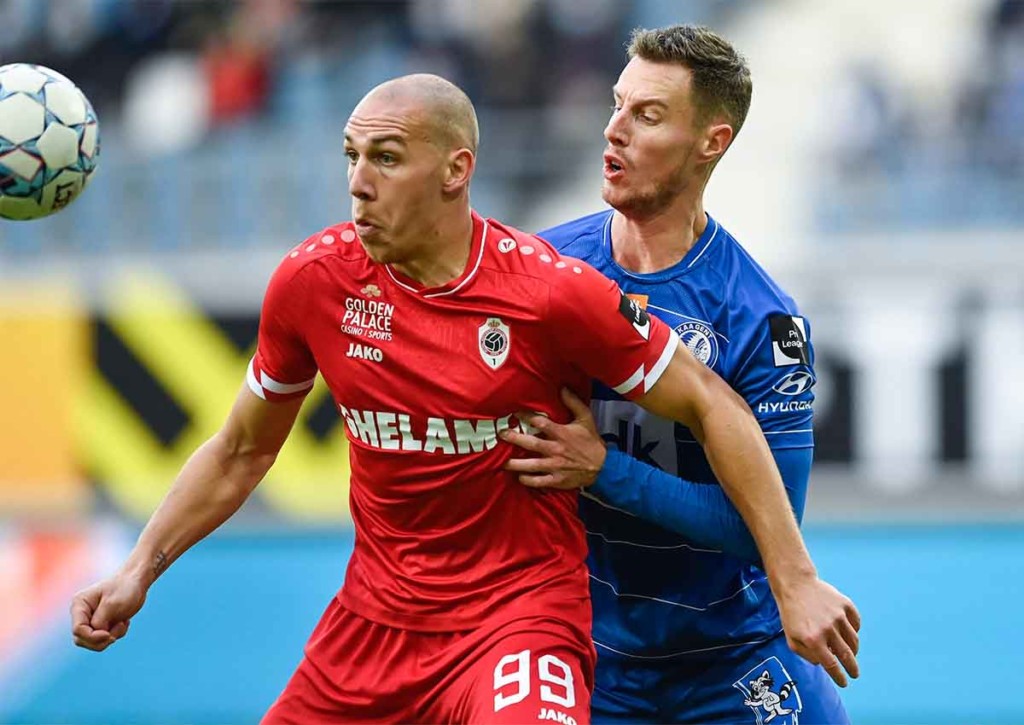 Nutzen Michael Frey & Antwerpen den mäßigen Start der Gastgeber ins Jahr 2022 aus? © IMAGO / Panoramic International, 30.01.2022 Kortrijk Antwerpen Tipp