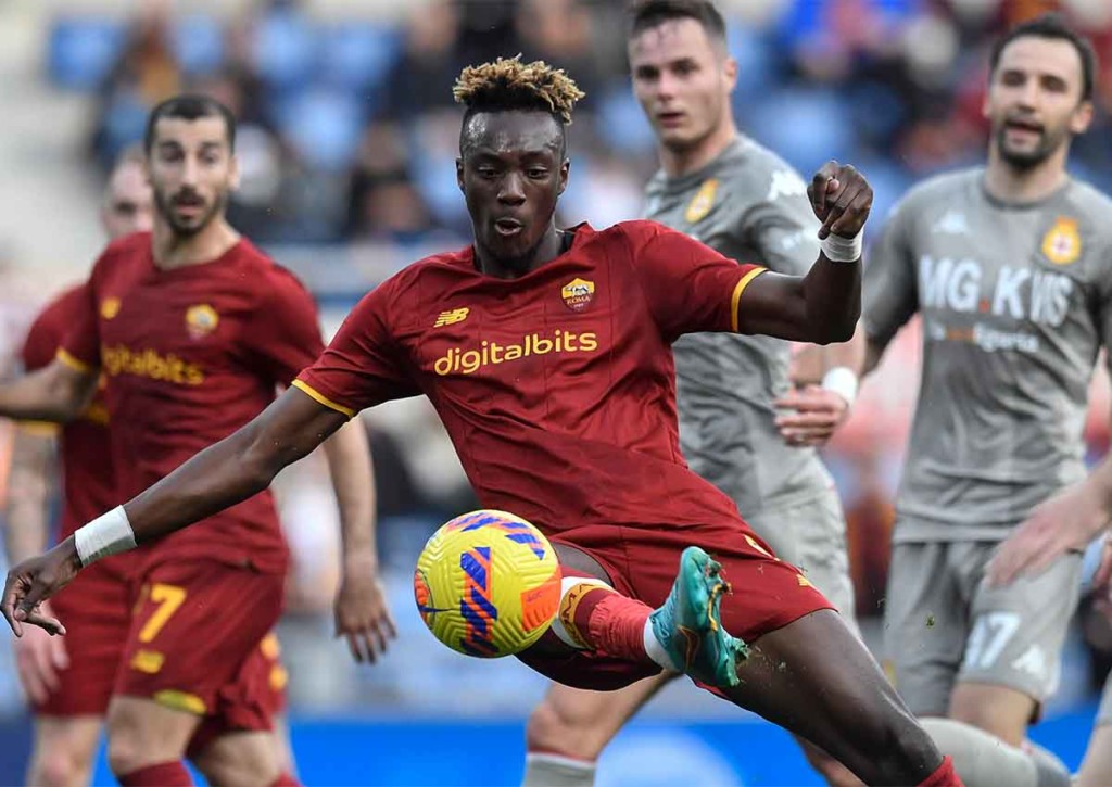 Netzt Tammy Abraham auch zu Hause gegen Verona ein? © IMAGO / Insidefoto, 05.02.2022 AS Rom Hellas Verona Tipp