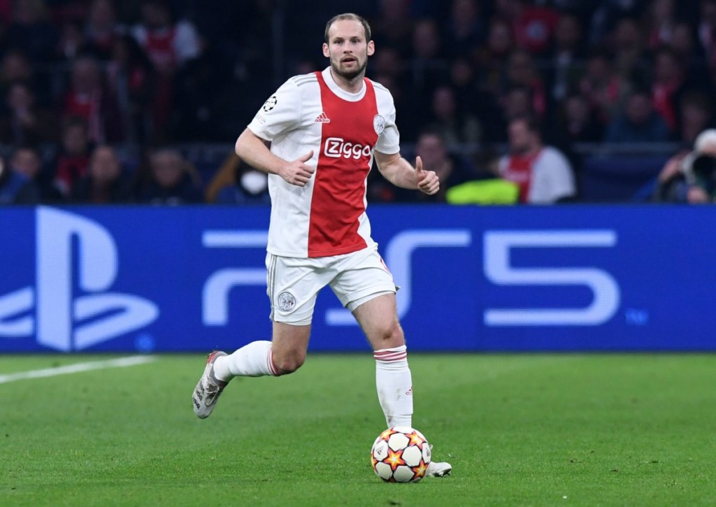 Gewinnt Ajax Amsterdam (im Bild: Daley Blind) den Klassiker gegen Feyenoord Rotterdam? © IMAGO / Revierfoto, 15.03.2022 Gewinnt Ajax Amsterdam (im Bild: Daley Blind) den Klassiker gegen Feyenoord Rotterdam?