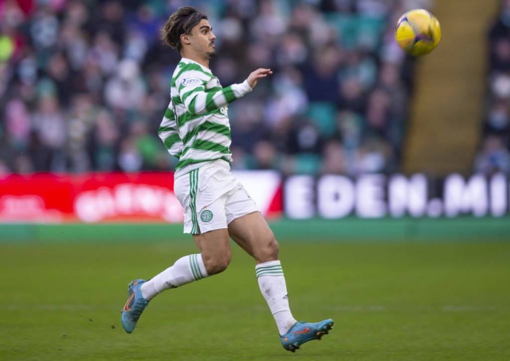 Zieht Celtic Glasgow (im Bild: Jota) bei Dundee United in die nächste Runde ein?