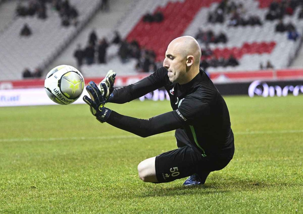 Hält Bernardoni gegen Troyes die Null? © IMAGO / PanoramiC, 11.03.2022 St. Etienne Troyes Tipp